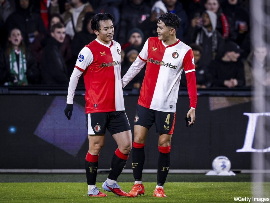 上田綺世は圧巻の5ゴール関与、渡辺剛は終盤に負傷もフェイエノールト快勝…次節は板倉滉が所属するアヤックスと対戦 - gekisaka.jp