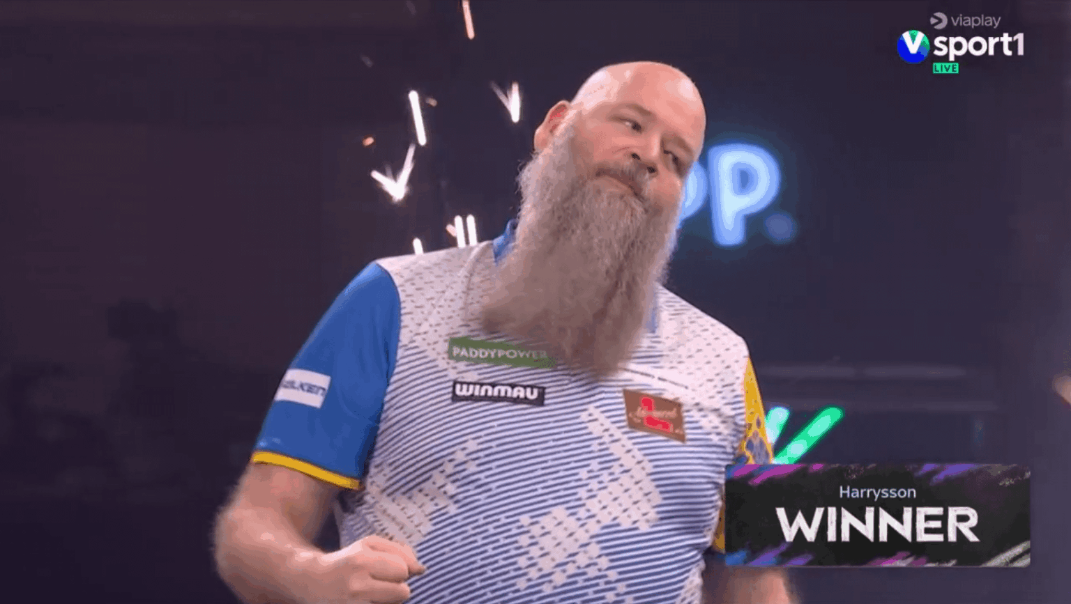WCデビュー戦となったアンドレアス・“ダーティハリー”・ハリーソンはワールドカップ・オブ・ダーツでドイツのランキング33位リカルド・“ピカチュウ”・ピエトレツコを破り、準々決勝ではランキング5位のウェールズのジョニー・クレイトンと対戦することになる。