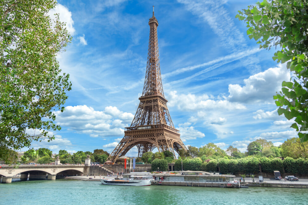 Paris (France) | Armchair Traveler