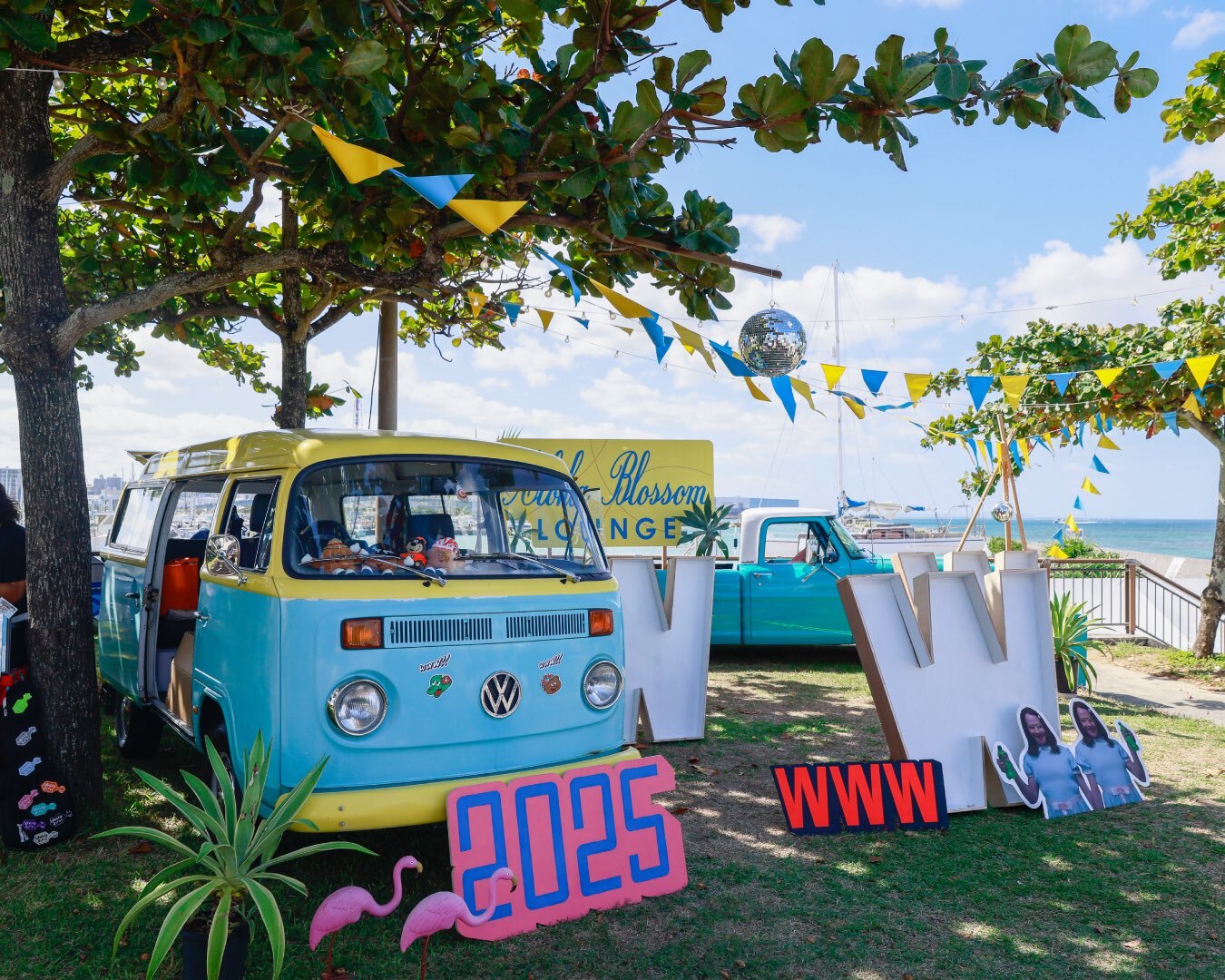 「Aloha Blossom Lounge」 写真＝『MONGOL800 ga FESTIVAL What a Wonderful World!! 25』提供