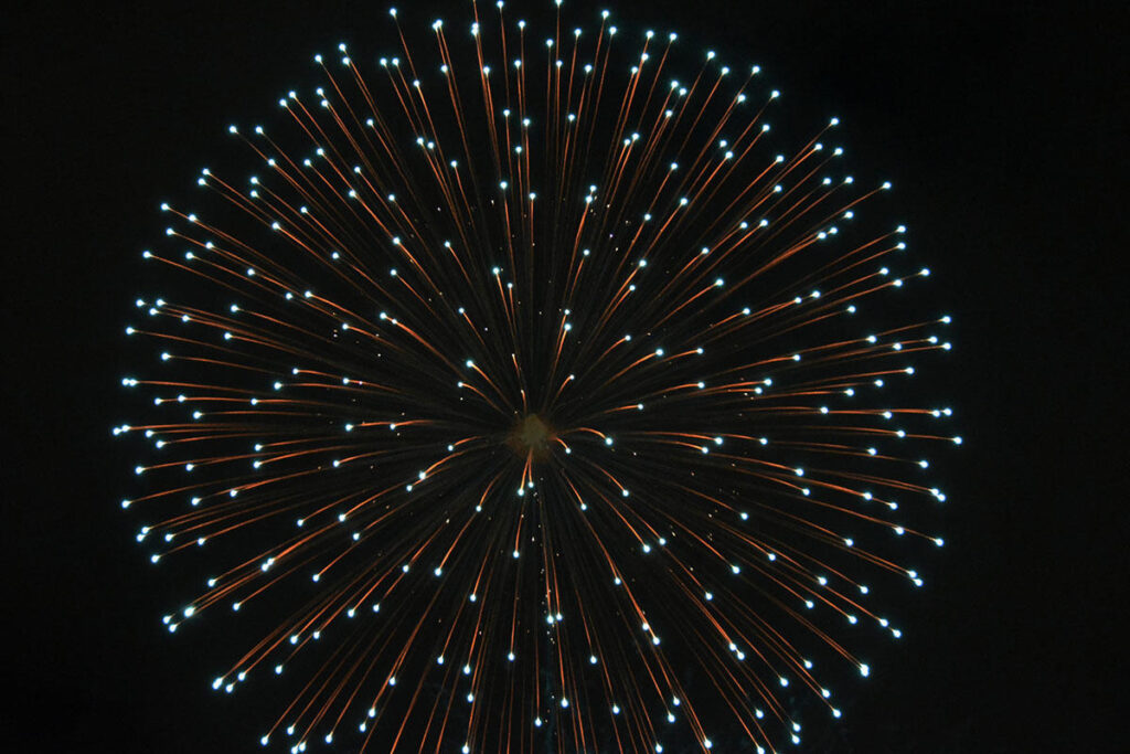 山口・宇部の年越し花火「カウントダウン2026 in UBE」 今夜打ち上がる | 夜景FANマガジン 山口・宇部の年越し花火「カウントダウン2026 in UBE」 今夜打ち上がる | 夜景FANマガジン