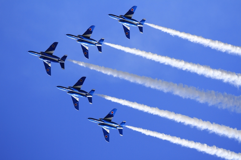 首都圏から日帰りも可!ブルーインパルス飛行もある「百里基地航空祭」 対地射爆撃など見どころやアクセス・時間など解説 12/7(茨城県) | 旅とお出かけ 鉄道チャンネル 首都圏から日帰りも可!ブルーインパルス飛行もある「百里基地航空祭」 対地射爆撃など見どころやアクセス・時間など解説 12/7(茨城県) | 旅とお出かけ 鉄道チャンネル