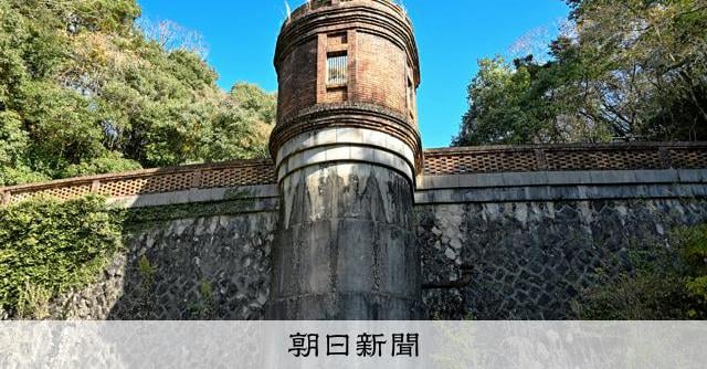 中世ヨーロッパの城壁? レトロなれんが造りのダム 山口市