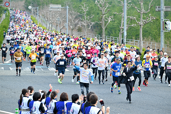 砂の完走メダルを目指そう！「鳥取マラソン」締め切り間近 － RUNNET － 日本最大級！走る仲間のランニングポータル