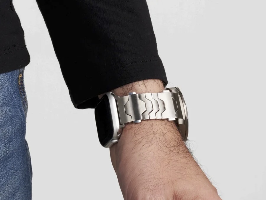 外見はロレックス、裏返すとApple Watch--異色の時計バンドが登場　富裕層に訴求 - CNET Japan