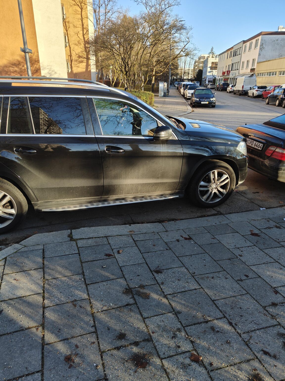 なぜこの駐車場があるのでしょうか？