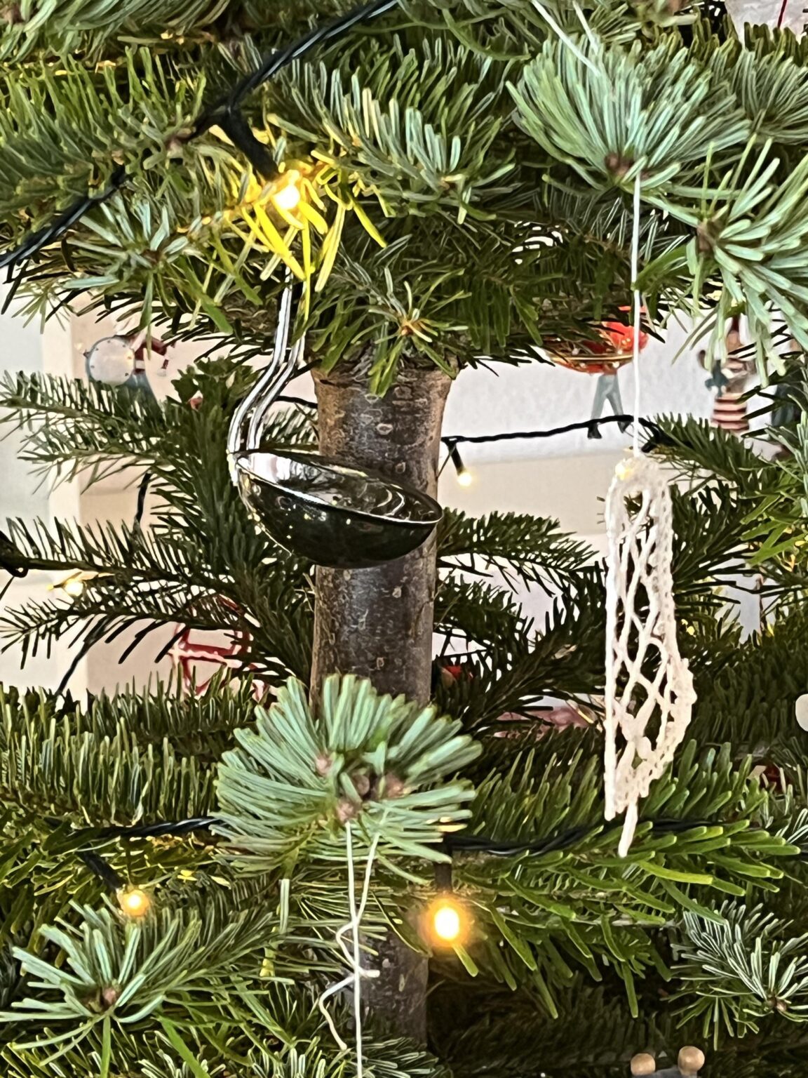 両親のクリスマスツリーにグレービーソースを隠しました
