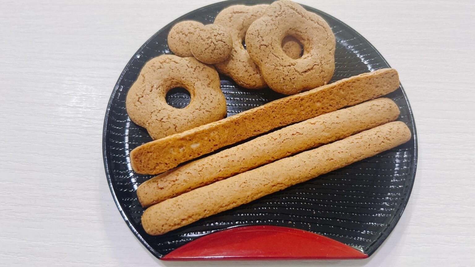 【京都市東山区】これぞ本物の味！100年以上愛される元祖「そばぼうろ」は手土産の決定版（みやこ） - エキスパート - Yahoo!ニュース