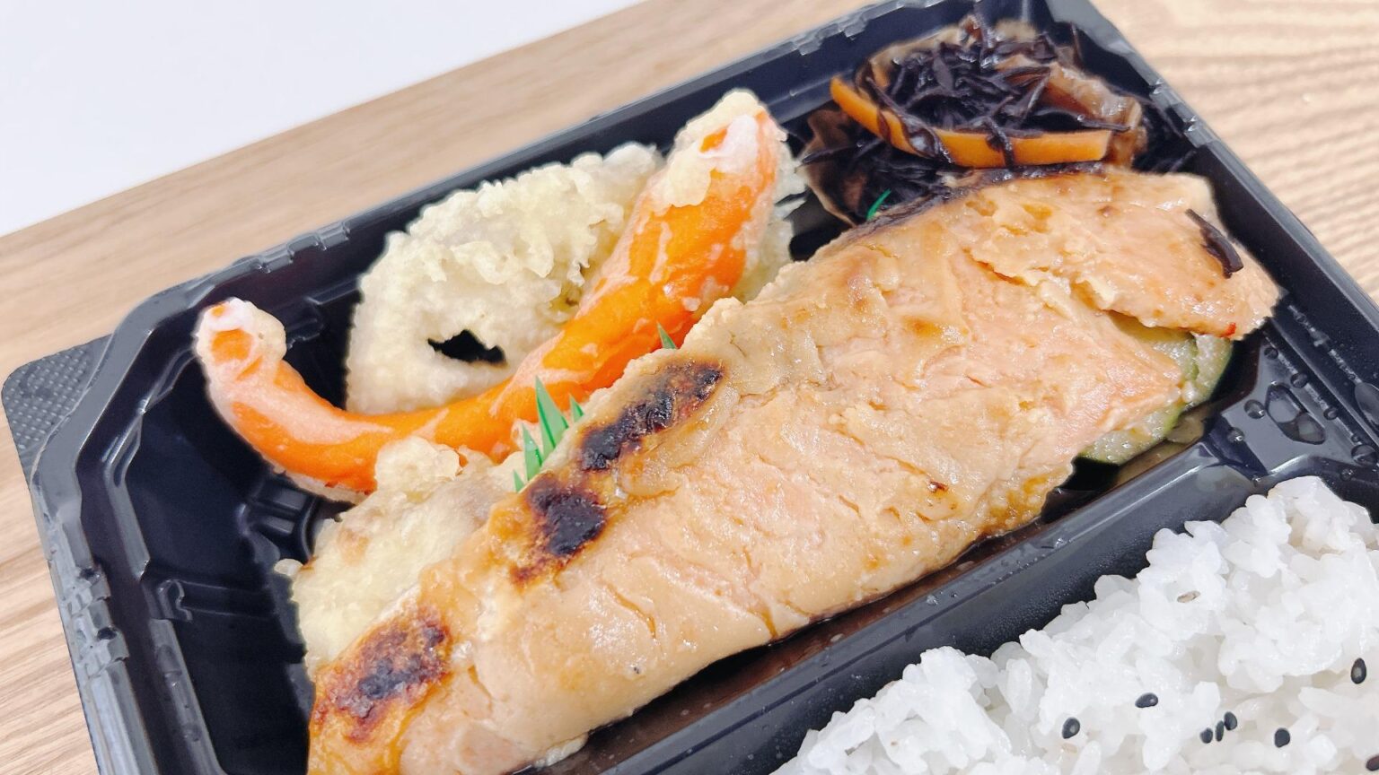 【京都市上京区】これで650円は安すぎ！心温まる手作り惣菜がぎっしり詰まった日替わり弁当（みやこ） - エキスパート - Yahoo!ニュース