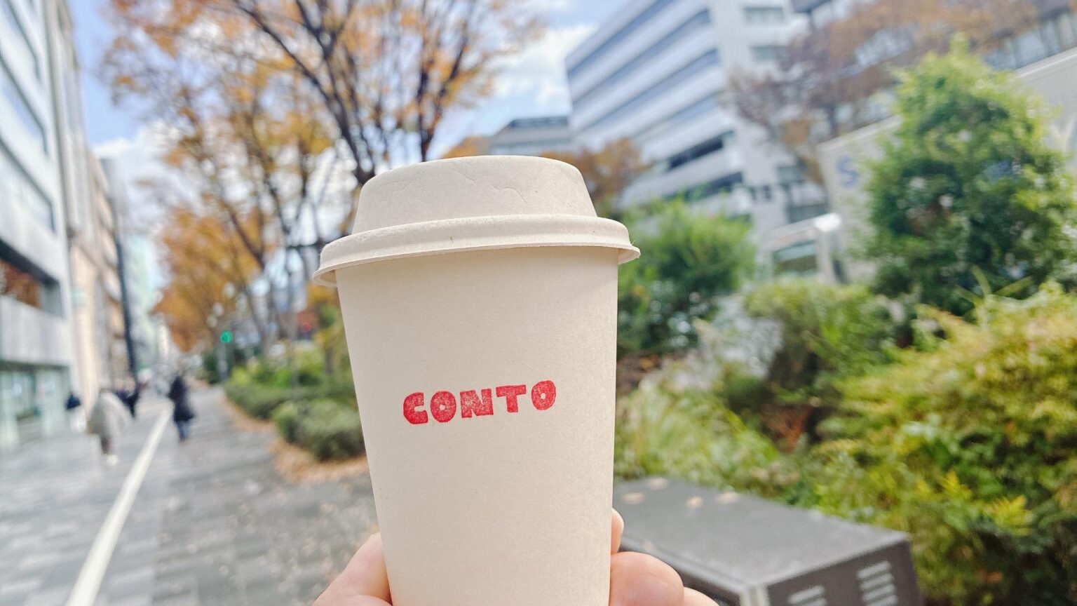 【京都市中京区】熊本の人気店が集結！鮮やかなブルーが目印のコーヒースタンドで至福の一杯（みやこ） - エキスパート - Yahoo!ニュース
