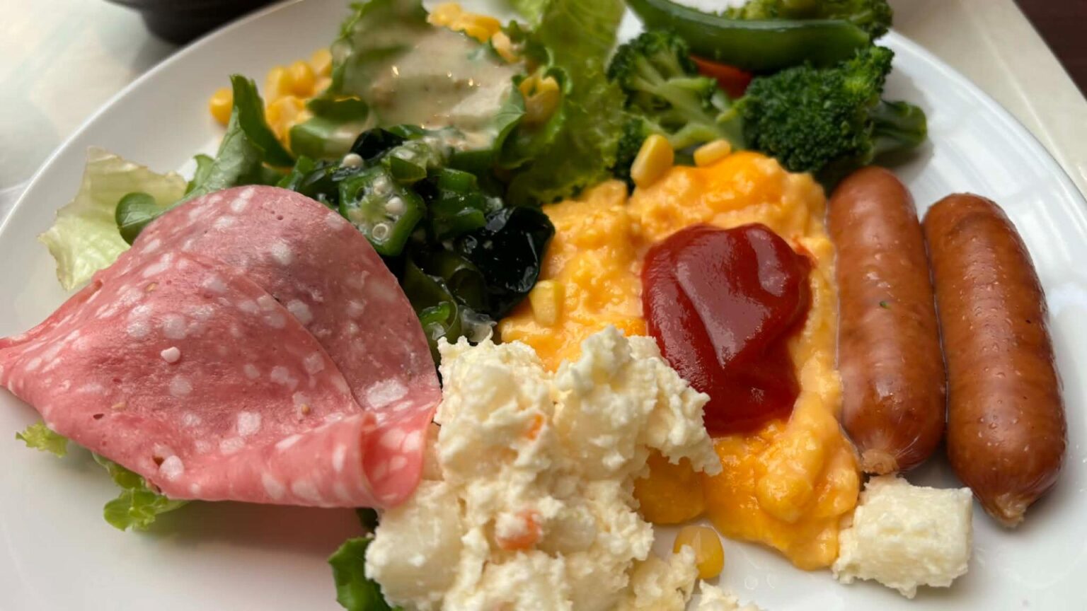 【東広島市】西条町 東広島グリーンホテルモーリス 和洋食バイキングの朝食で一日の元気をチャージ！（門田聖子） - エキスパート