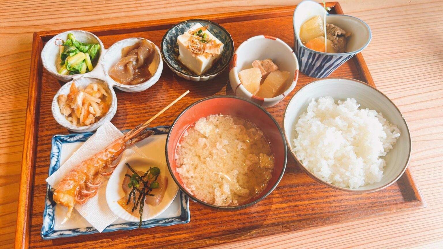 【いなべ市】いろいろなおばんざいを少しずつが嬉しい！11月オープンの古民家飯酒場！（ともろん） - エキスパート - Yahoo!ニュース