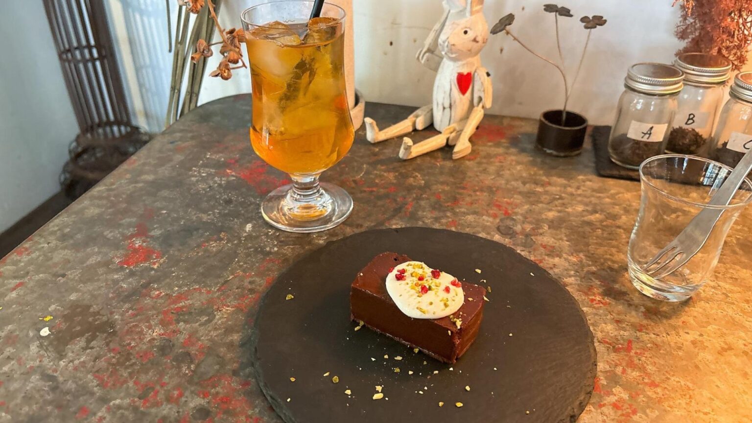 【高松市】まちなかの落ち着いて過ごせるカフェ♪濃厚テリーヌと香りから選べるお茶（鈴木広子） - エキスパート - Yahoo!ニュース