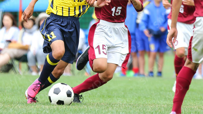 サッカーU-17チリ代表選手の水分補給を検証　公式試合期は体重減少が激しく練習期とは異なることを考慮すべき