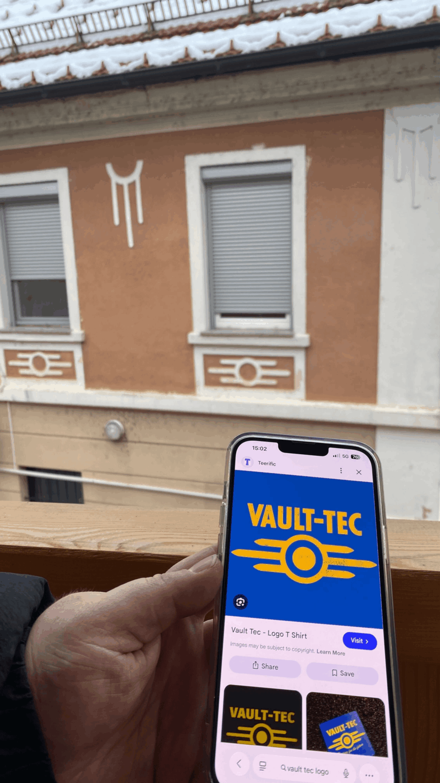 スロベニアの Vault-Tec 製住宅?それとも金庫の入り口を見つけただけでしょうか？