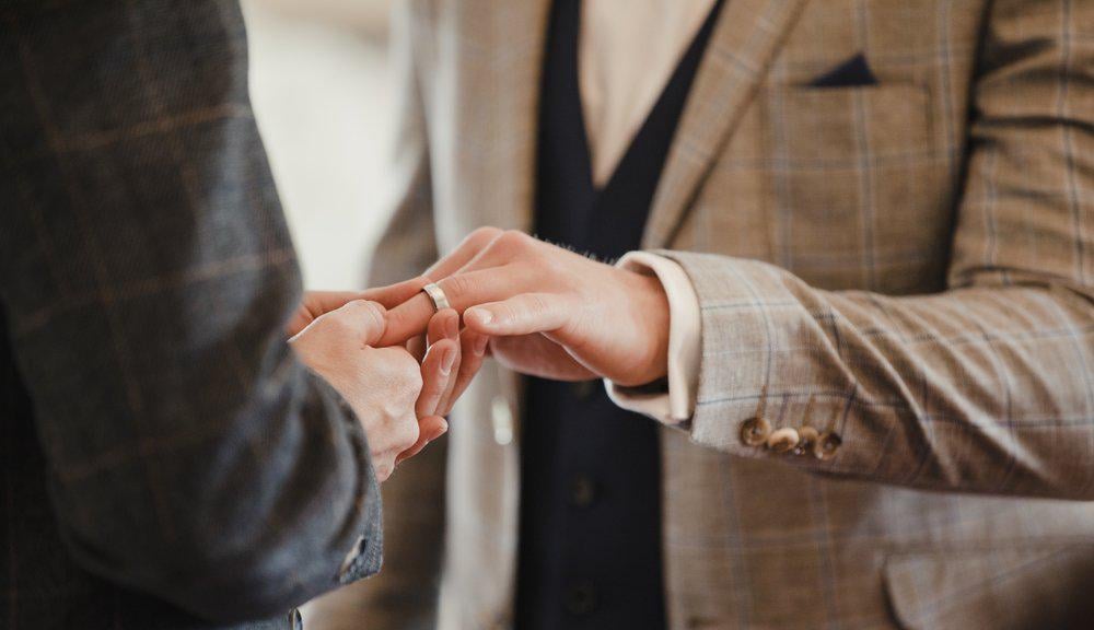高校は合唱団長が男性と結婚していたため選ばなかった