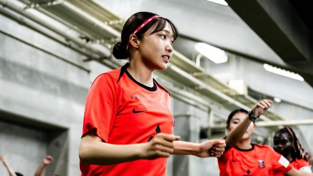 三菱重工浦和レッズレディース 秋本佳音、前十字靭帯手術から1ヶ月の近況報告にエール続々 | 話題の投稿 | スポーツブル (スポブル)