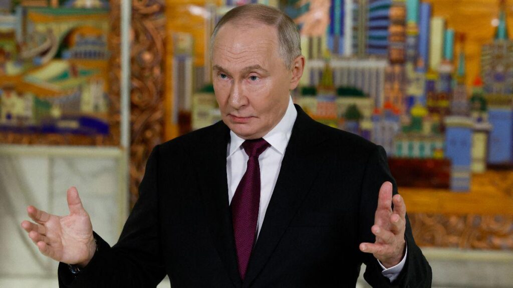 プーチン大統領、ウクライナのドンバスを「武力」で占領すると誓う