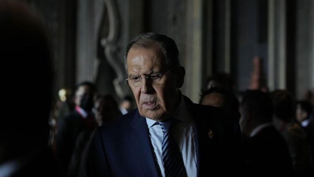 ラブロフ外相は、プーチン大統領官邸へのドローン攻撃は阻止されたと述べ、報復を警告した。ゼレンスキー氏、告発を拒否し、エスカレーションと政治的圧力の口実だと主張