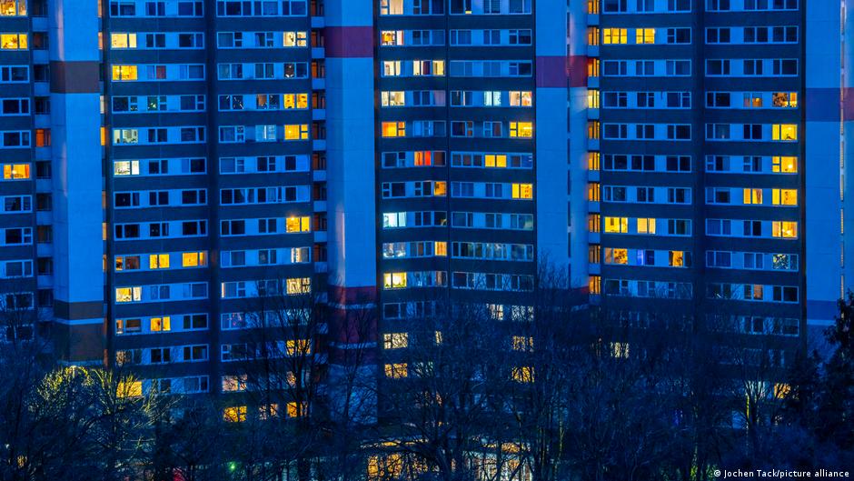 ドイツの住宅市場は広がる人種差別によって「汚染」 – DW – 2025/12/13