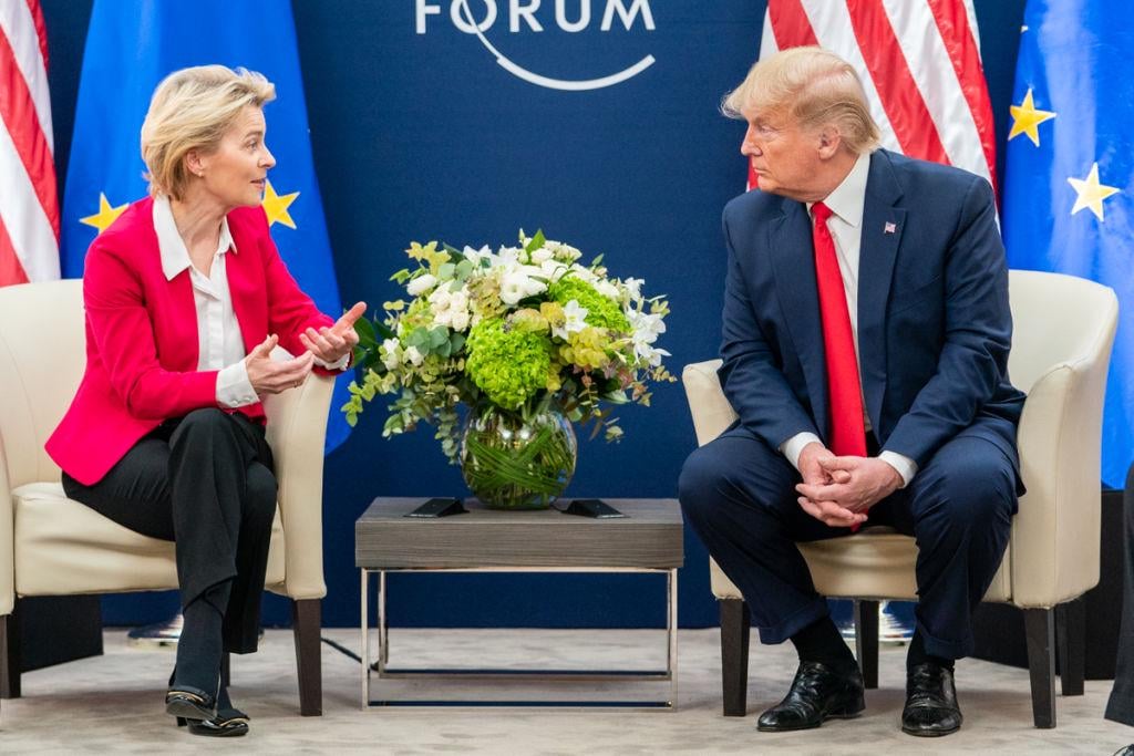 米大統領が攻撃を開始する中、フォンデアライエンは姿を隠す