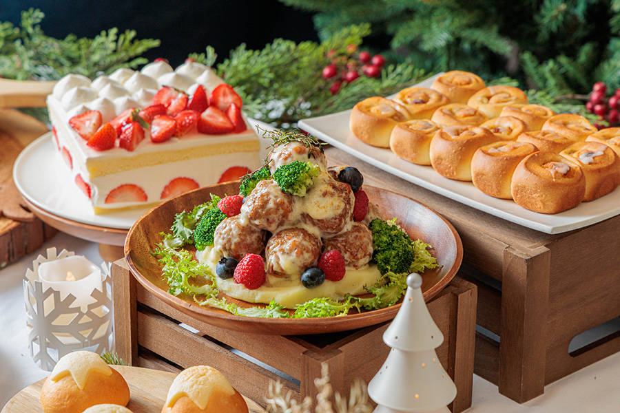 「グランドプリンスホテル大阪ベイ」のビュッフェでは、北欧の定番料理「ミートボール」も