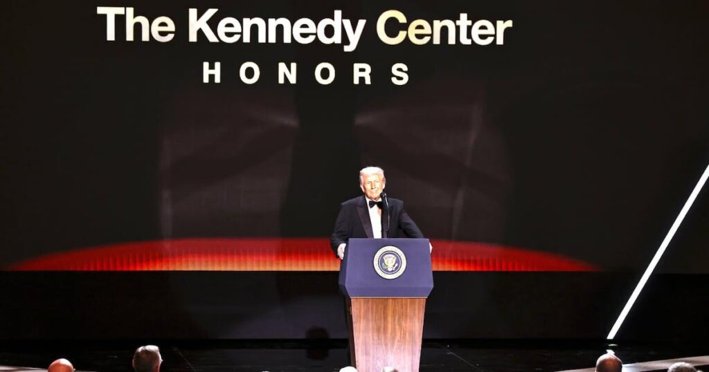 CBS、「60分」の大失態後にトランプ氏に報復