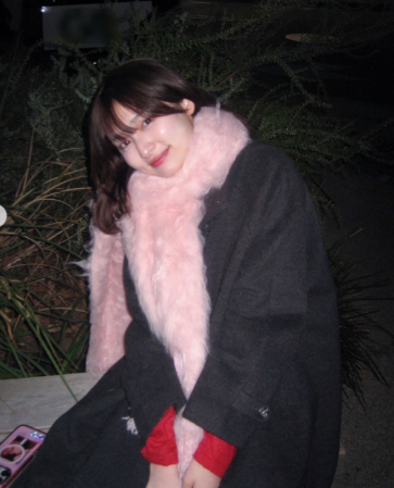 「夜の街に映える笑顔」吉川愛のオフショットに反響 | 話題の投稿 | スポーツブル (スポブル)