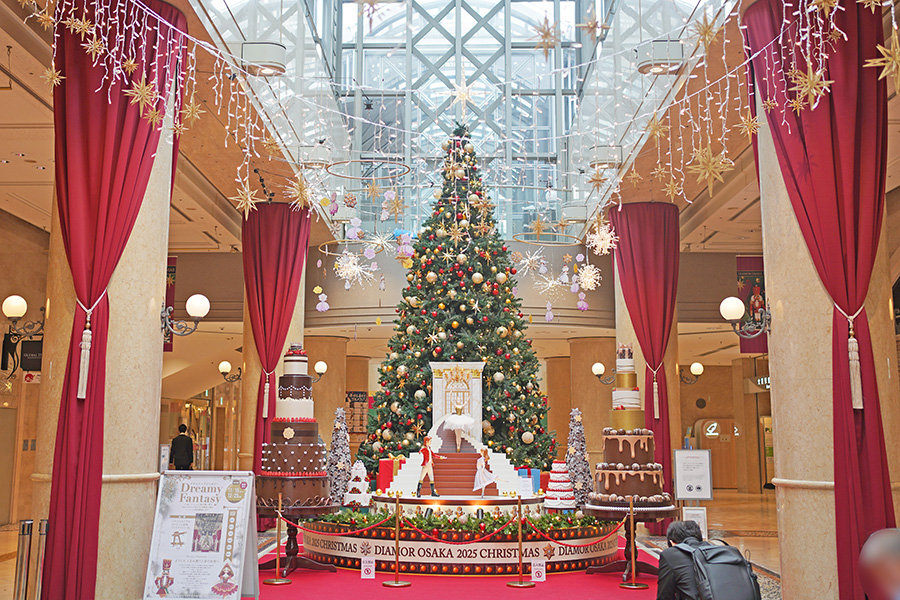 梅田の「クリスマスツリー」10選、梅田ダンジョンの穴場ツリーも | Lmaga.jp 梅田の「クリスマスツリー」10選、梅田ダンジョンの穴場ツリーも | Lmaga.jp