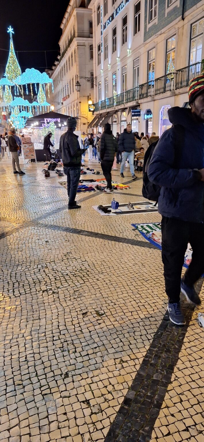 アウグスタ通りの真ん中にあります。これをいつ禁止するのか？