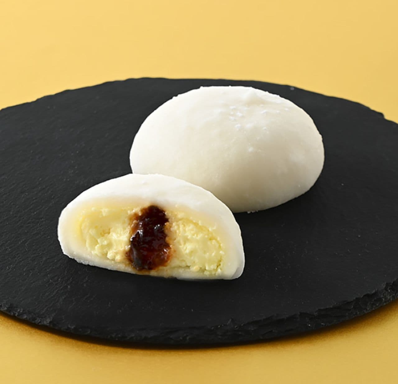 ファミリーマート「ふわもち生大福 プリン」