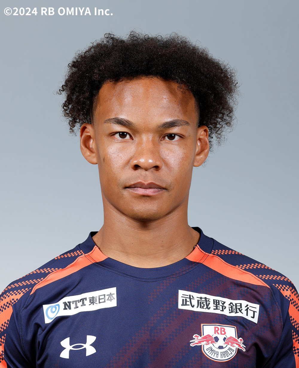 イヨハ 理 ヘンリー（いよは・おさむ・へんりー）選手