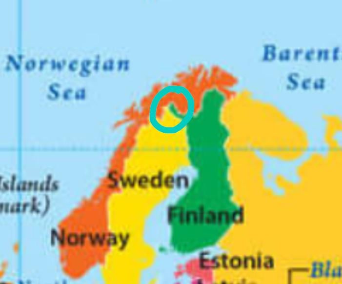 スウェーデン、フィンランド、ノルウェーの交差点はどんな感じですか?