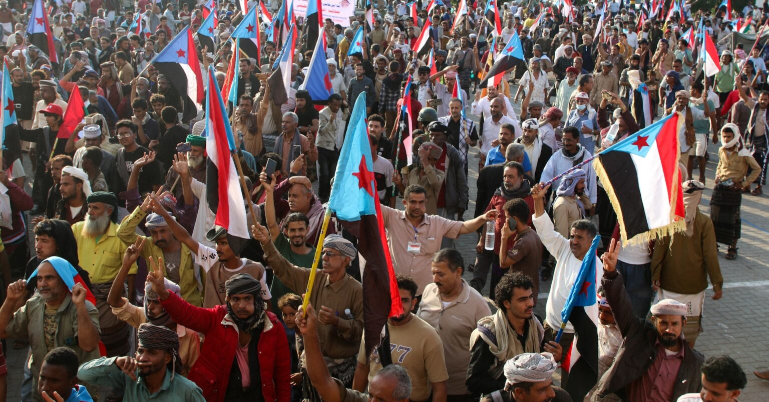 イエメン、分離派抑え込みに作戦実施　「平和的」と主張 | ロイター