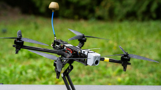 ウクライナはGoogleの元CEOであるエリック・シュミット率いるベンチャー企業が提供するAIドローンの実弾射撃試験場となりロシア政府関係者は警戒を強めている - GIGAZINE