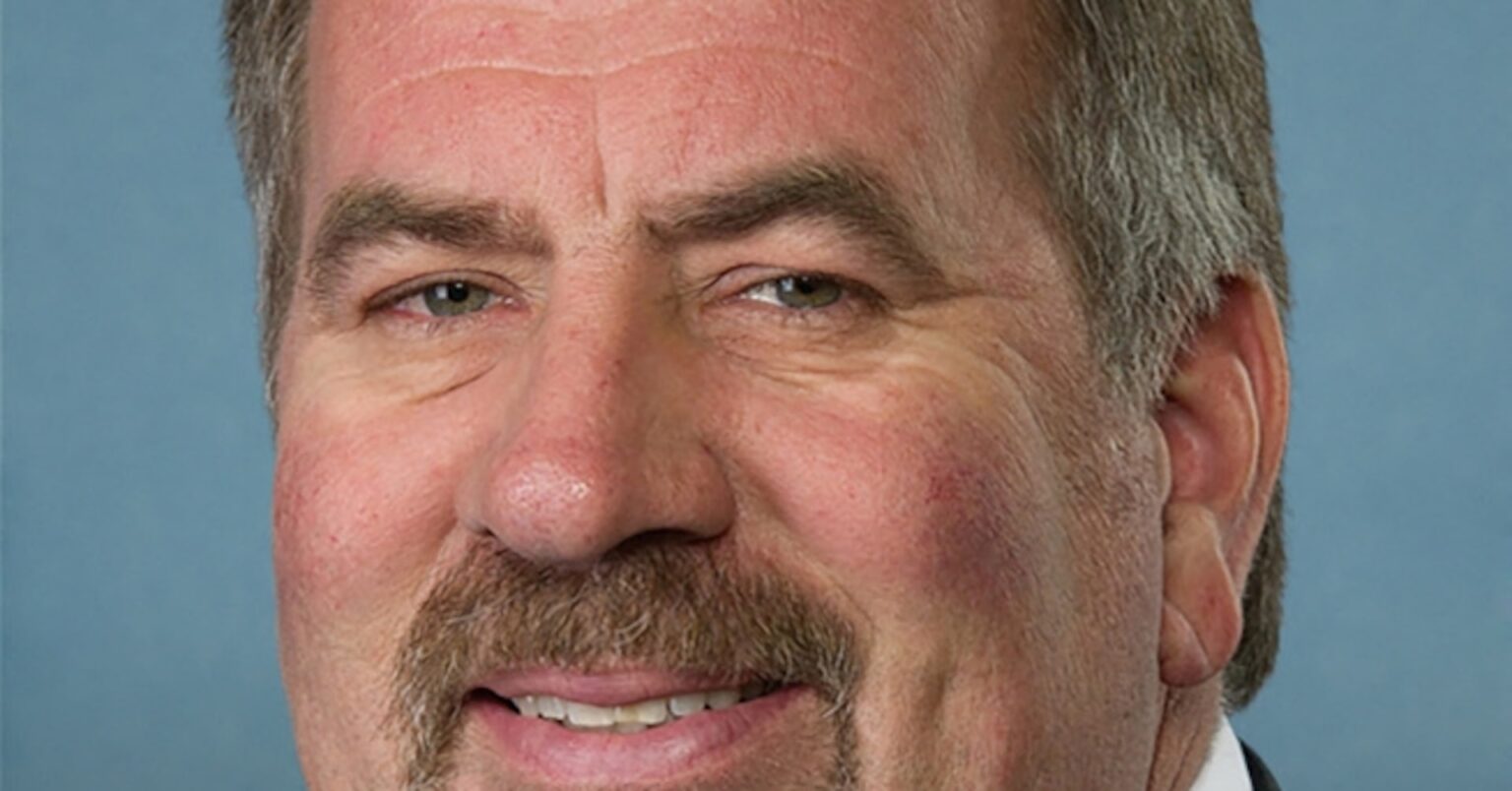 米共和党、下院議員死去で議席差さらに縮小　中間選挙控え | ロイター