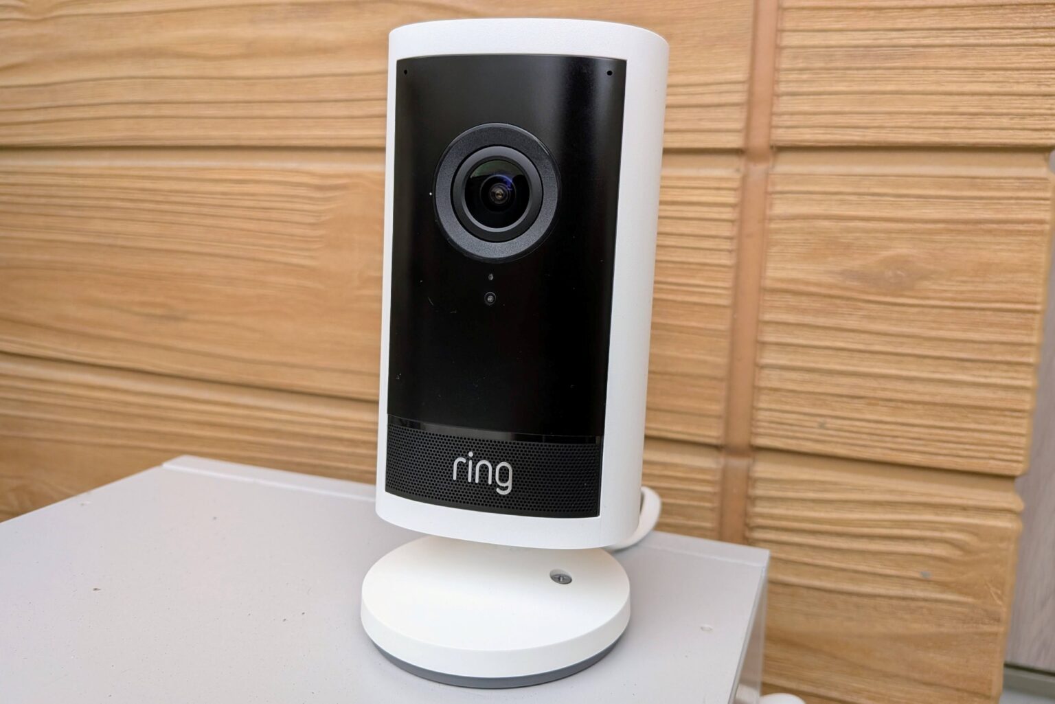 置き配盗難に遭遇　Ringの防犯カメラを使ってみた - Impress Watch