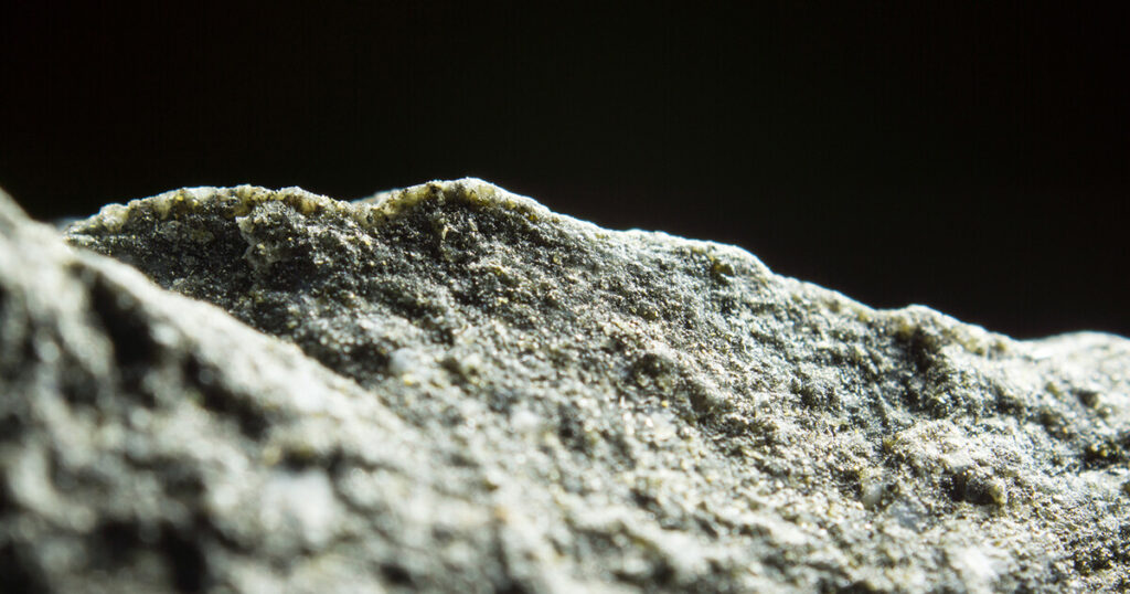 ENEOS Xplora、住友商事と英国44.01がCO2鉱物化で覚書 - 中東で実証試験へ | TECH+（テックプラス）