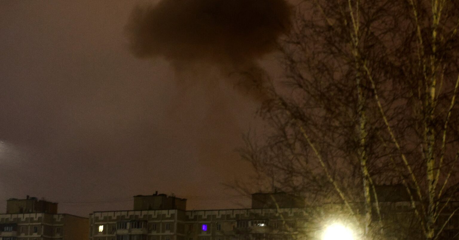 キーウにロシアの無人機攻撃、4人死亡・19人負傷　火災発生 | ロイター