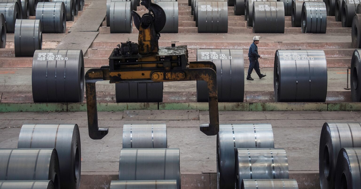 中国鉄鋼輸出と鉄鉱石輸入、25年は過去最高 | ロイター