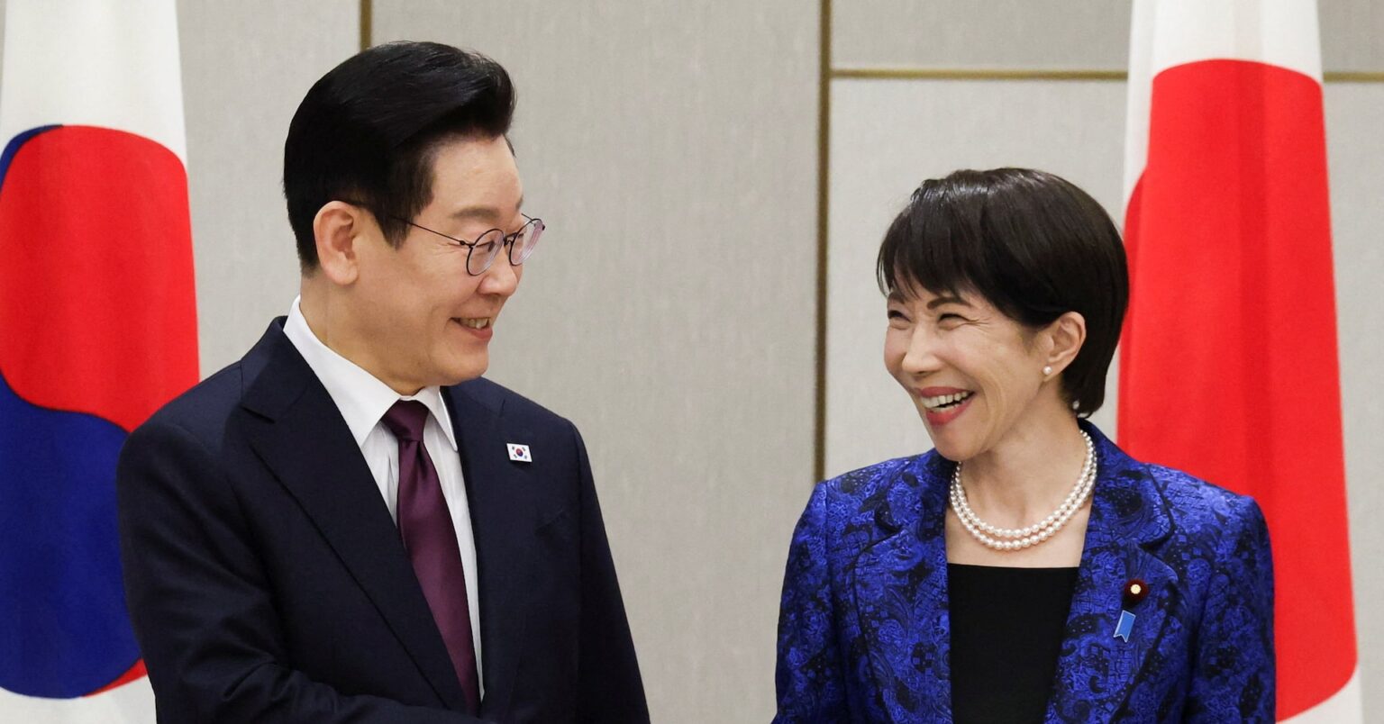 日韓首脳、高市氏の地元・奈良で会談　李大統領「韓中日が意思疎通を」 | ロイター