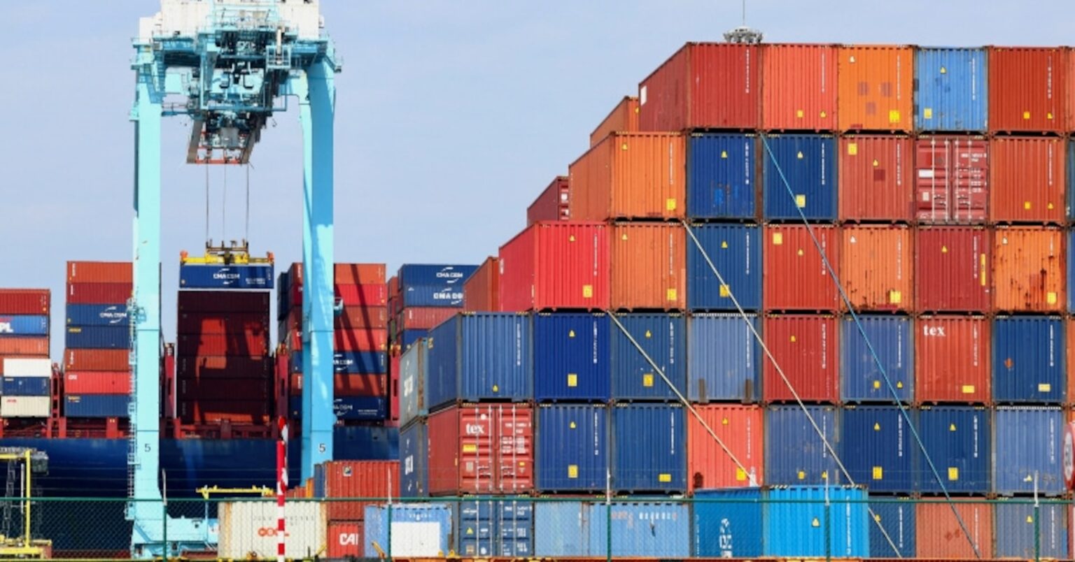 欧州議会、トランプ氏のグリーンランド領有脅威で米との貿易協定凍結検討 | ロイター