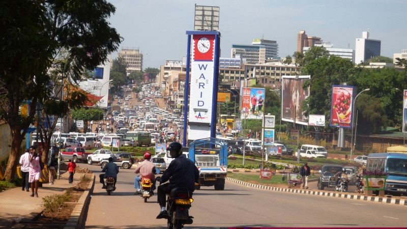 政府がネットを遮断しているウガンダではP2Pチャットアプリ「bitchat」やVPNアプリが大人気 - GIGAZINE