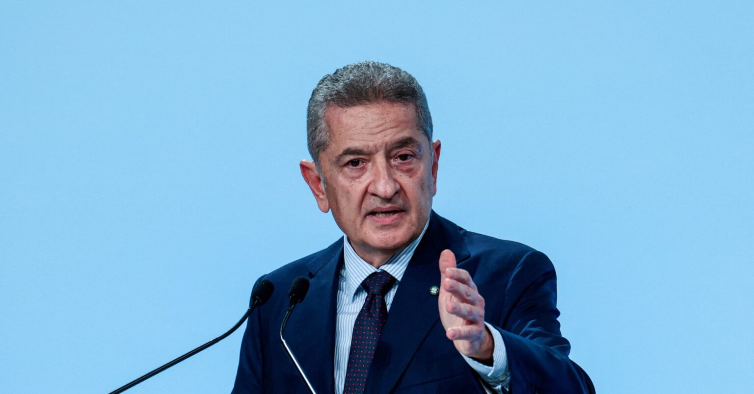 イタリアは人口危機と頭脳流出に直面、経済の脅威に＝中銀総裁 | ロイター