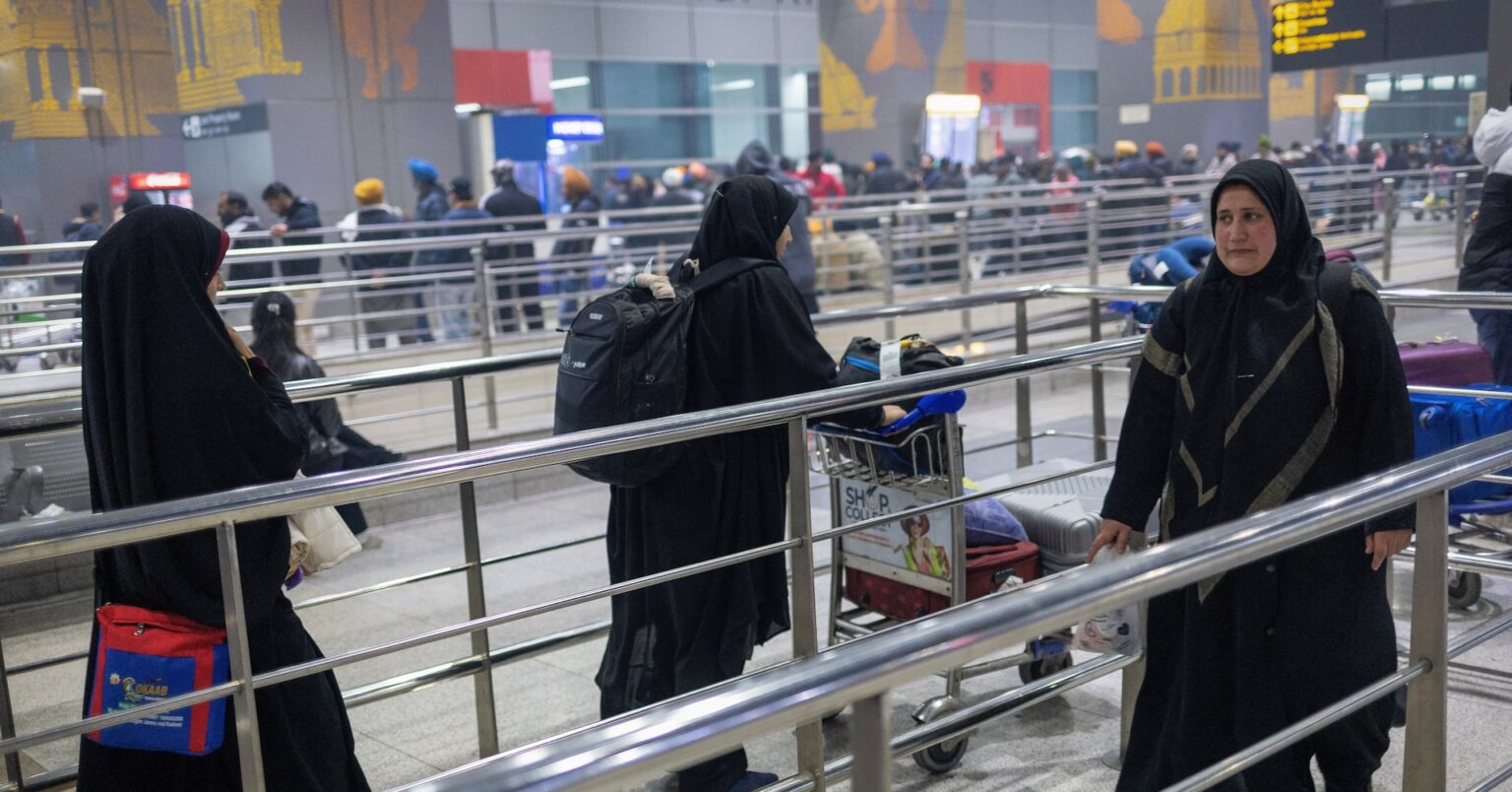 ＥＵ、イラン空域の飛行回避を航空会社に勧告 | ロイター