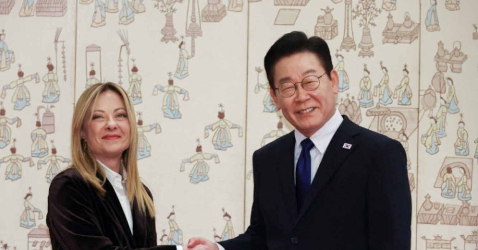 韓国・イタリア首脳が会談、ＡＩ・半導体など協力強化で合意 | ロイター