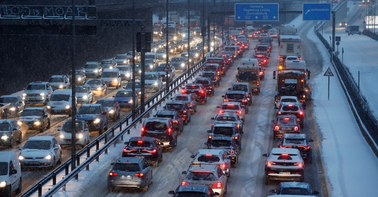 ドイツのＥＶ補助制度、航続距離延長装置付き車両も対象に | ロイター