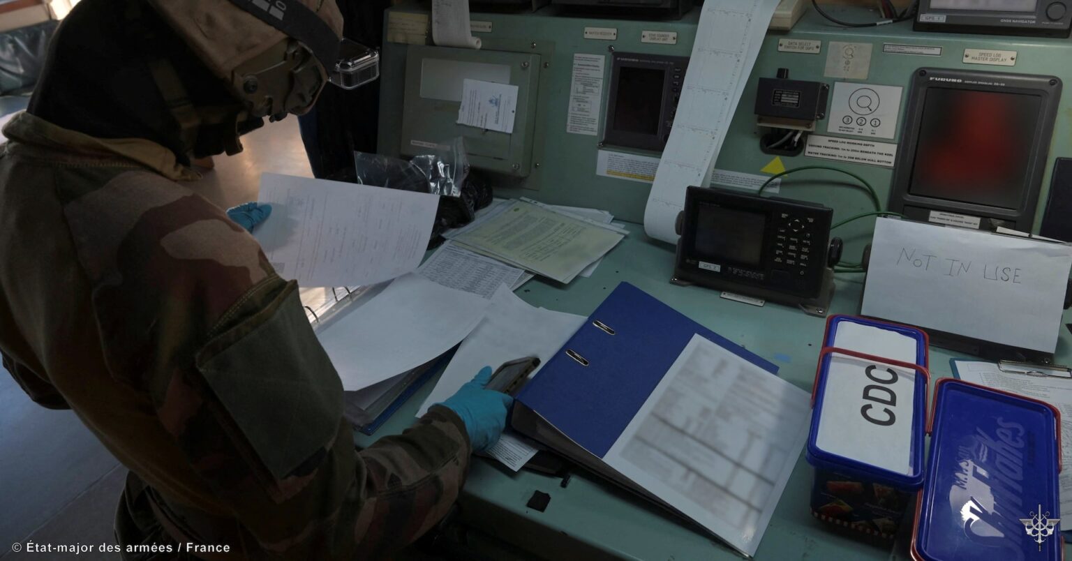 仏、制裁対象のロシアタンカー拿捕 西地中海の公海上で英国などと連携 | ロイター 仏、制裁対象のロシアタンカー拿捕 西地中海の公海上で英国などと連携 | ロイター