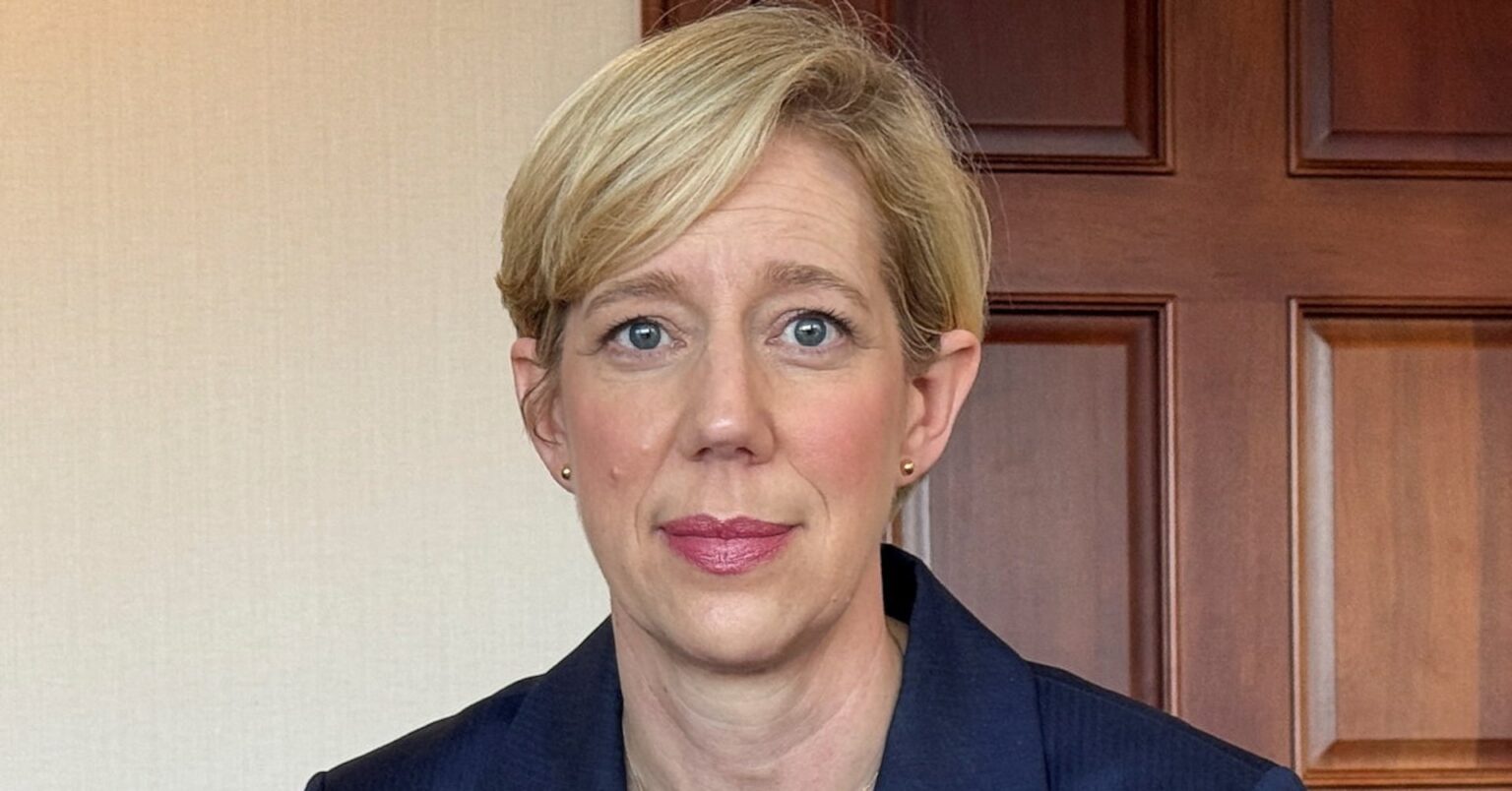 ＮＺ中銀総裁、2％のインフレ目標にコミット　強いＣＰＩ受け | ロイター