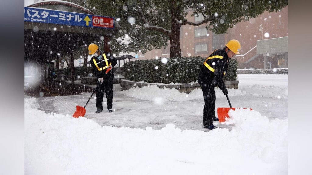 鳥取県 除雪 大山 : 読売新聞